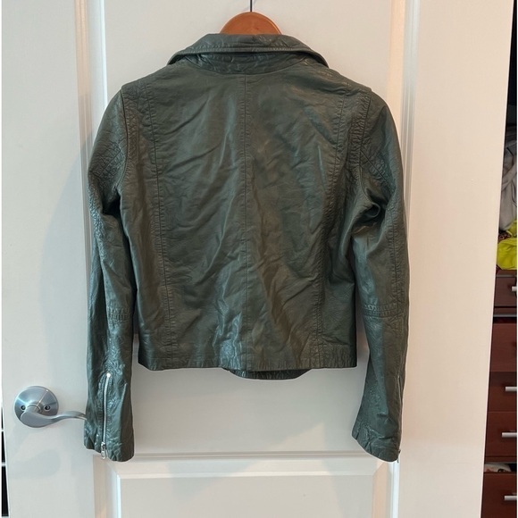 Madewell The Washed Leather Motorcycle Jacket - Picture 6 of 16